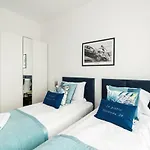 Apartament 16th Floor Towarowa 39 Center Avenida By Renters Prestige