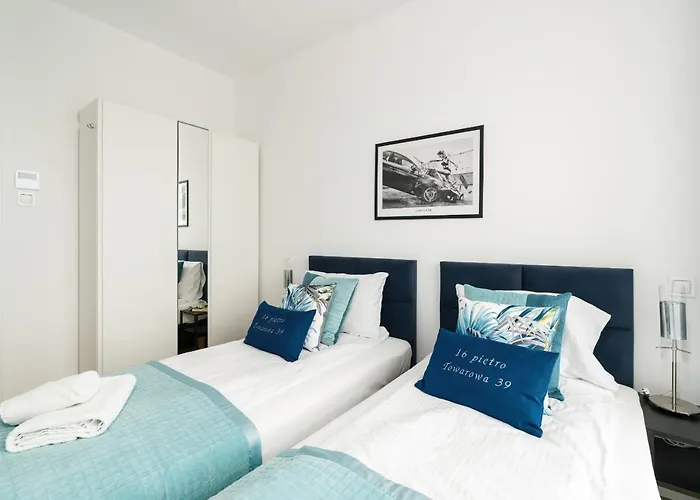 Apartament 16th Floor Towarowa 39 Center Avenida By Renters Prestige