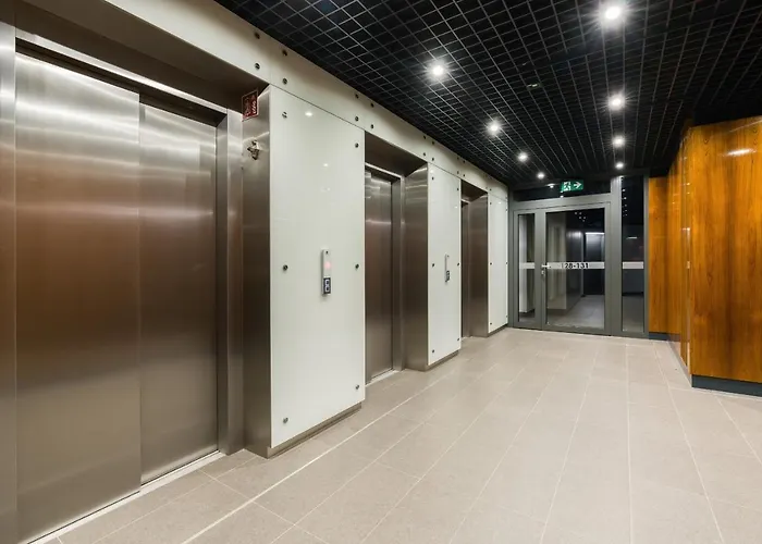 16th Floor Towarowa 39 Center Avenida By Renters Prestige